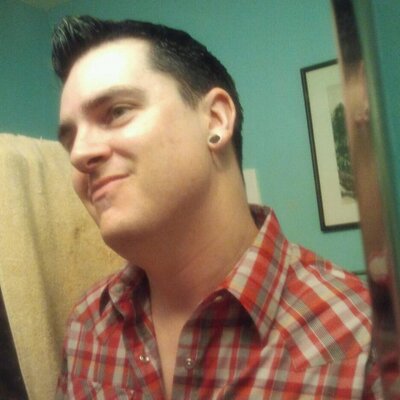 Profile Picture of Aaron Flood (@atfstl05) on Twitter