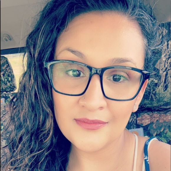 Profile Picture of Janeth Alvarez (@jalvz) on Poshmark