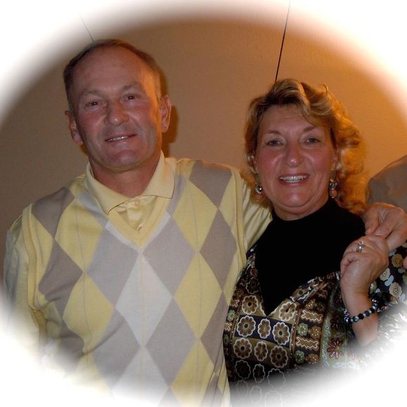 Profile Picture of Sandy Greenler (@greenlersandy) on Poshmark