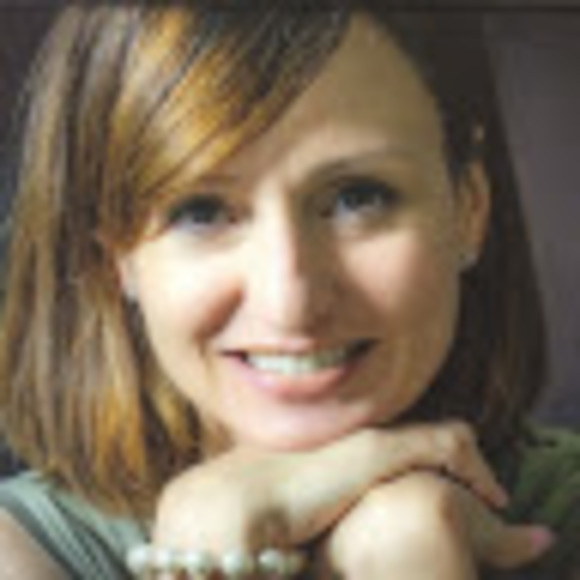 Profile Picture of Lucy Seligson (@lucyseligson) on Poshmark