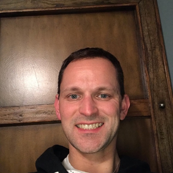 Profile Picture of Joe Rorabaugh-irwin (@jrorabaughirwin) on Poshmark