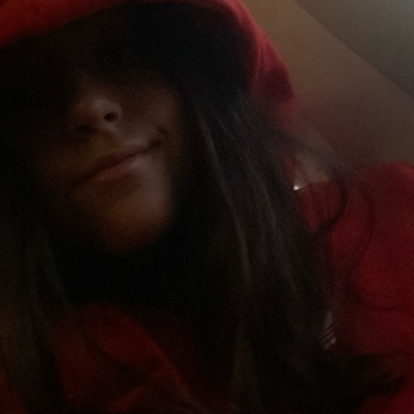 Profile Picture of Cecilia Rodriguez (@cpatrod) on Poshmark