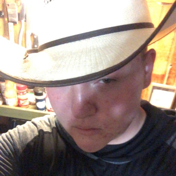 Profile Picture of Jordan Sherlock (@jordansherlock) on Poshmark