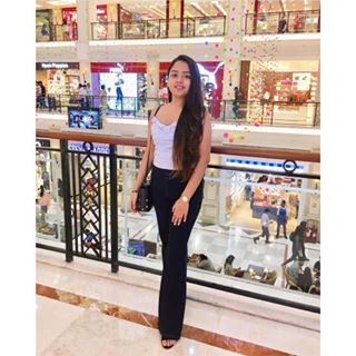 Profile Picture of Anisha Seth (@anisha.seth.56) on Facebook