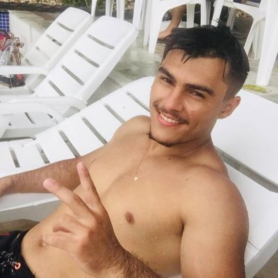 Profile Picture of Victor Hugo Albino Demetro (@HugoDemetro) on Twitter