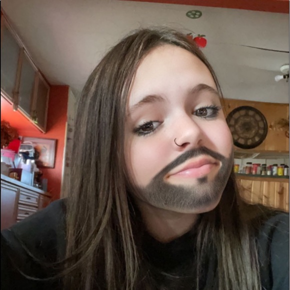 Profile Picture of Natalie Sarbaum (@nataliesarbaum) on Poshmark