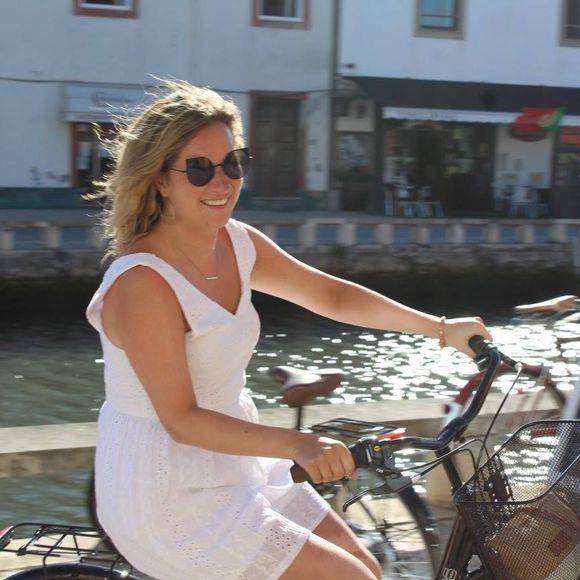 Profile Picture of Christine Buckley (@cdebuckley) on Poshmark