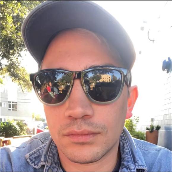 Profile Picture of Joey Ramirez (@joeramir91) on Poshmark