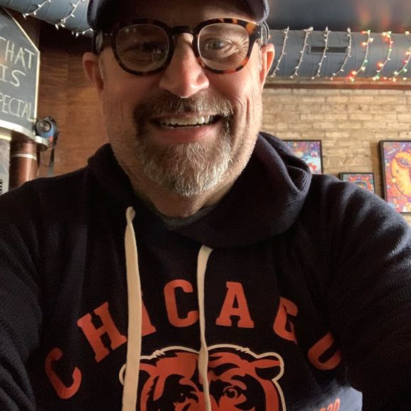 Profile Picture of Michael Klossner (@mdkloss) on Poshmark