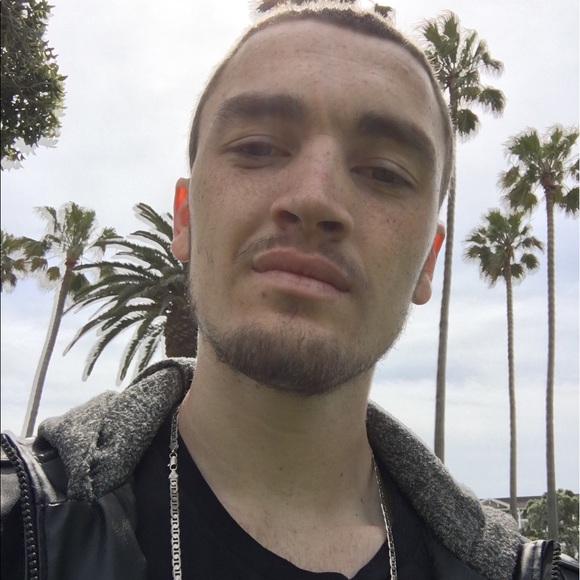 Profile Picture of Gabriel Schleier (@gabeschleier14) on Poshmark