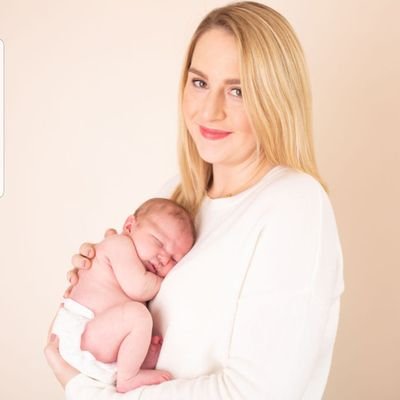 Profile Picture of Jennifer Henkel (@FrauJHenkel) on Twitter