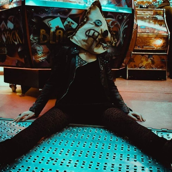 Profile Picture of Ophé Lhy (@ophy5) on Poshmark