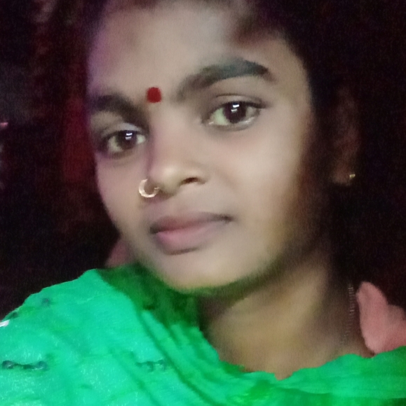 Profile Picture of Resama Resama (@resamaresama986) on Poshmark