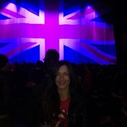 Profile Picture of Rosalyn Russell (@RozRuledThe90s) on Twitter