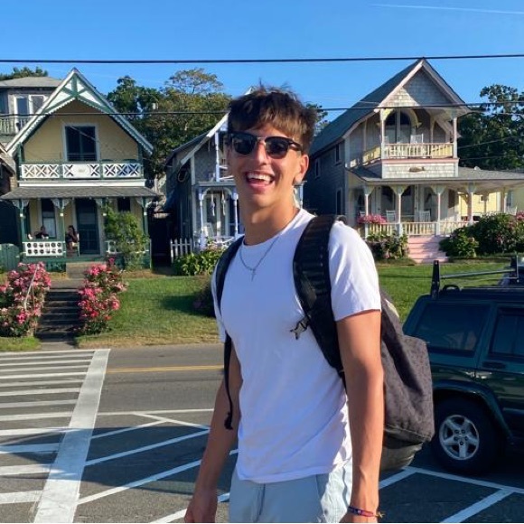 Profile Picture of Paul Rideout (@pauljrideout) on Poshmark