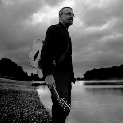 Profile Picture of Boo Hewerdine (@boohewerdine) on Twitter