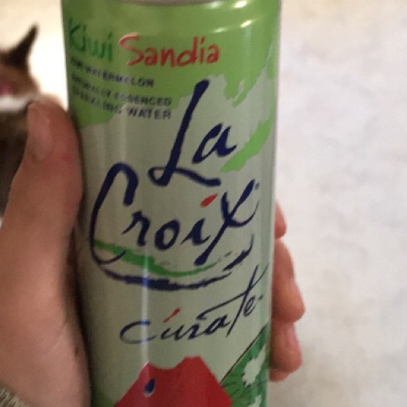 Profile Picture of Anna Buskill (@acb154) on Poshmark