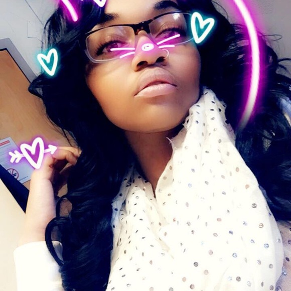 Profile Picture of Kazzy Doll (@kazzydoll) on Poshmark