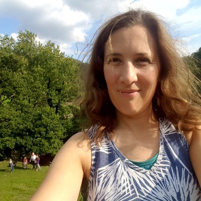 Profile Picture of Lucy Marsh (@lucyamarsh) on Twitter