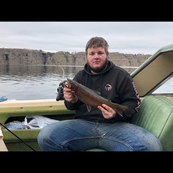 Profile Picture of Hunter Fulton (@hunterfulton72) on Poshmark