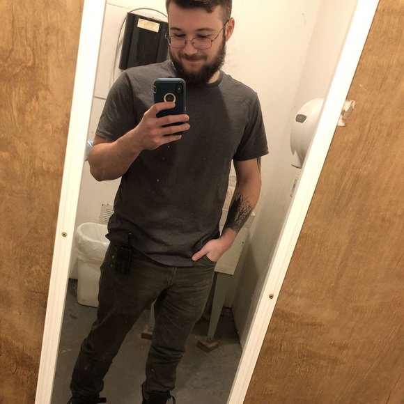 Profile Picture of Anthony Cracco (@acrac11) on Poshmark