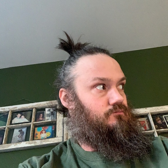 Profile Picture of Peter Gorman (@yourdadsdong) on Poshmark