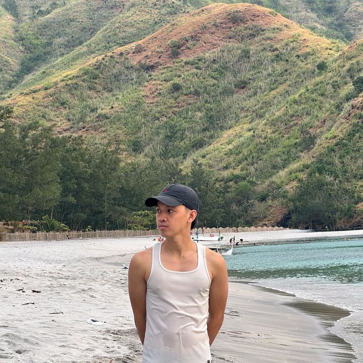 Profile Picture of BRY (@bryanconstantino) on Tiktok