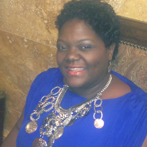 Profile Picture of Simone Boyd (@mablesfirst) on Poshmark