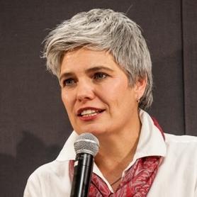 Profile Picture of Lynne Scullard (@LynneScullard) on Twitter