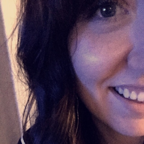 Profile Picture of Jenna Eckes (@ljeckes) on Poshmark