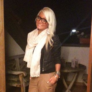 Profile Picture of Julia Henn (@julia.henn.71) on Facebook