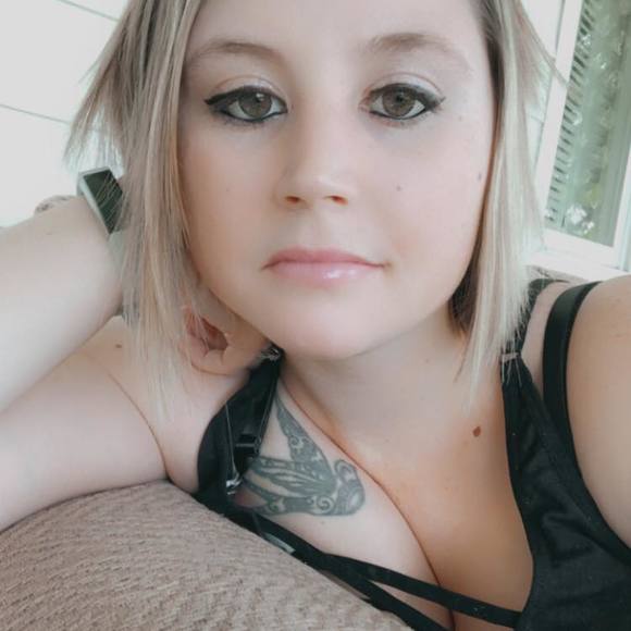 Profile Picture of Paige Lamb (@paigeadaire93) on Poshmark