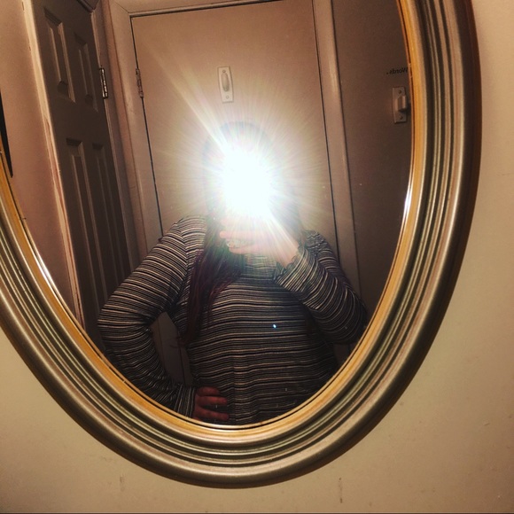 Profile Picture of Fiona Polatas (@fionapolatas) on Poshmark