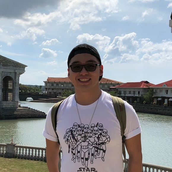 Profile Picture of Steven Chang (@schang94) on Poshmark