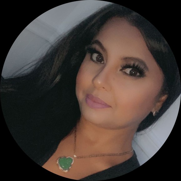 Profile Picture of Lisa Singh (@lisas0180) on Poshmark