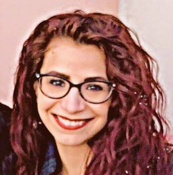 Profile Picture of Erin Eltrich (@misseee) on Poshmark