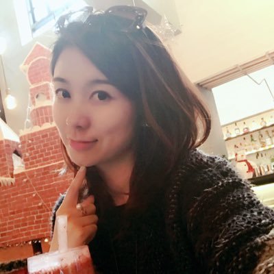 Profile Picture of Rosa Chow (@RabbitrosaZ) on Twitter