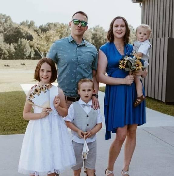 Profile Picture of Kristen Secrist (@kristensecrist) on Poshmark