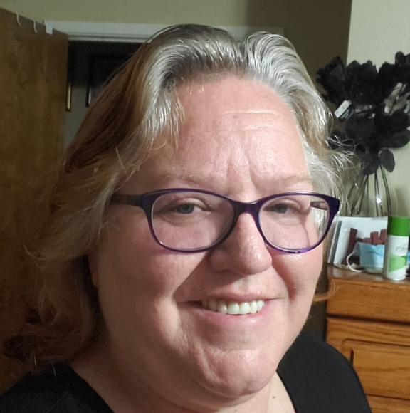 Profile Picture of Cindy Glew (@jst4mickey) on Poshmark