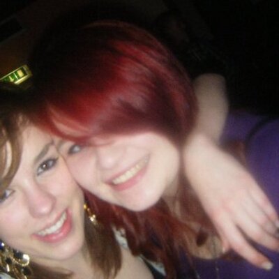 Profile Picture of Hayley Dickenson (@AichJayDee) on Twitter