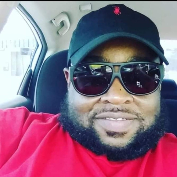 Profile Picture of Phalanese Cooper (@phalanese) on Poshmark