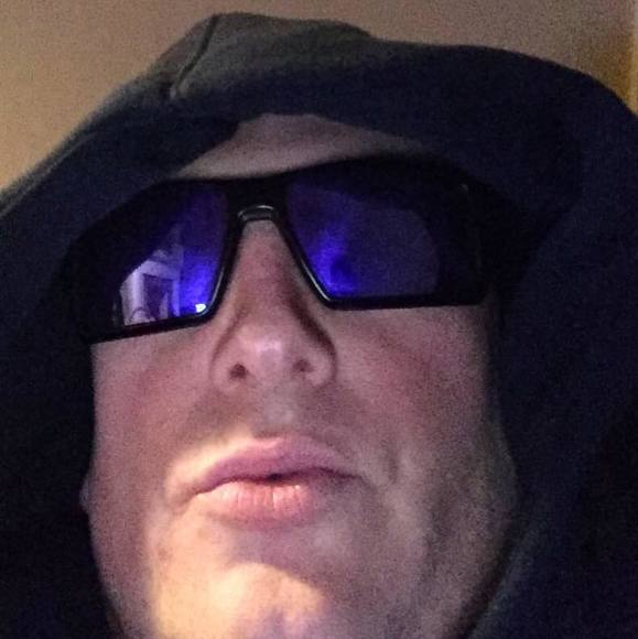 Profile Picture of Fred Keith (@fredeali) on Poshmark