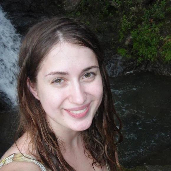 Profile Picture of Sarah Vruwink (@sarahvruwink) on Poshmark