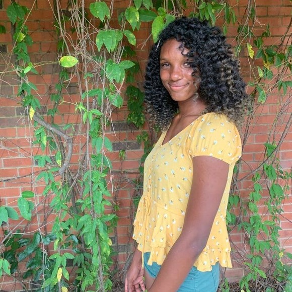 Profile Picture of Johanna Alcantara (@johannaalcan753) on Poshmark