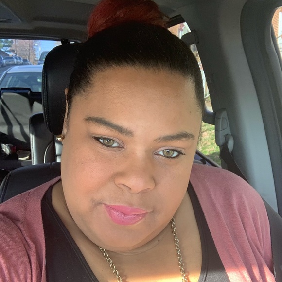 Profile Picture of Nikia Scott (@heavensent2019) on Poshmark