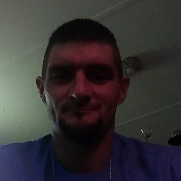 Profile Picture of Chris Orlowski (@king_orlo) on Poshmark