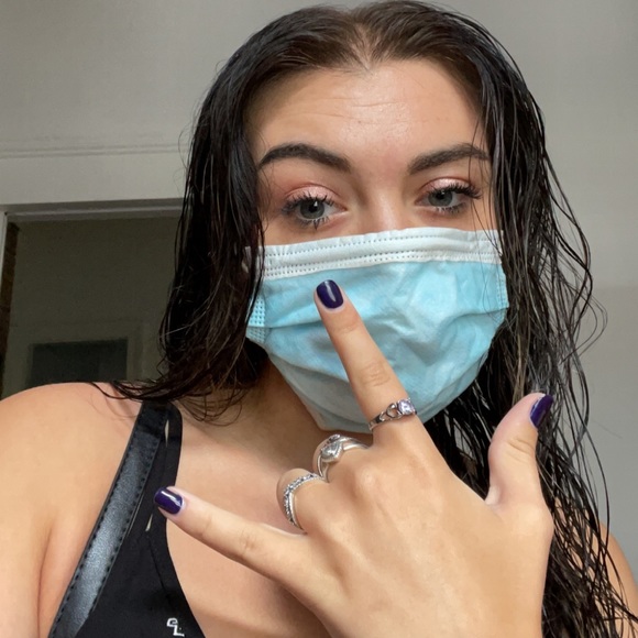 Profile Picture of Jess Nappo (@jessnappo) on Poshmark