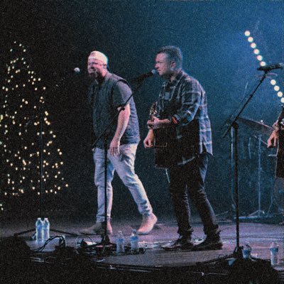 Profile Picture of Shane & Shane (@shaneandshane) on Twitter
