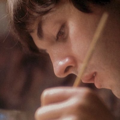 Profile Picture of Jay / Jules  🌳 (@maccaswings) on Twitter