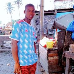 Profile Picture of renyougbre (@renyougbre) on Tiktok